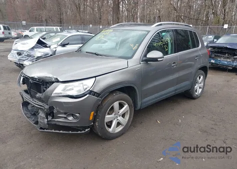 2010 Volkswagen Tiguan Wolfsburg Edition from USA, damaged, VIN WVGAV7AX0AW001573
